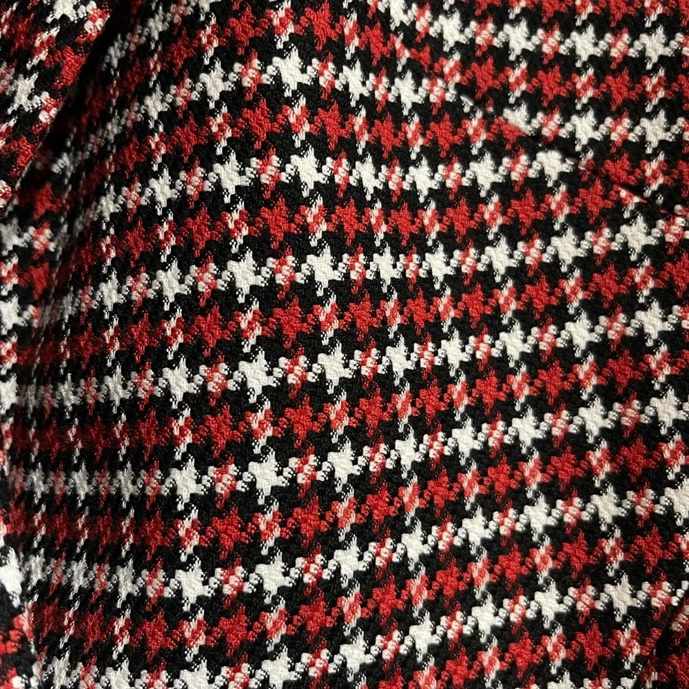 L'AGENCE | Holiday Chamberlain Red Check Peaked Lapel Blazer - Picture 3 of 9